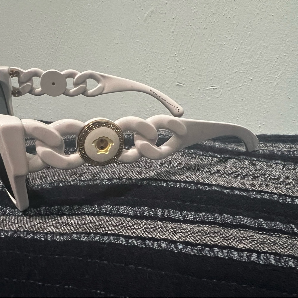 Authentic Versace Sunglasses Missing Small Medusa - image 7